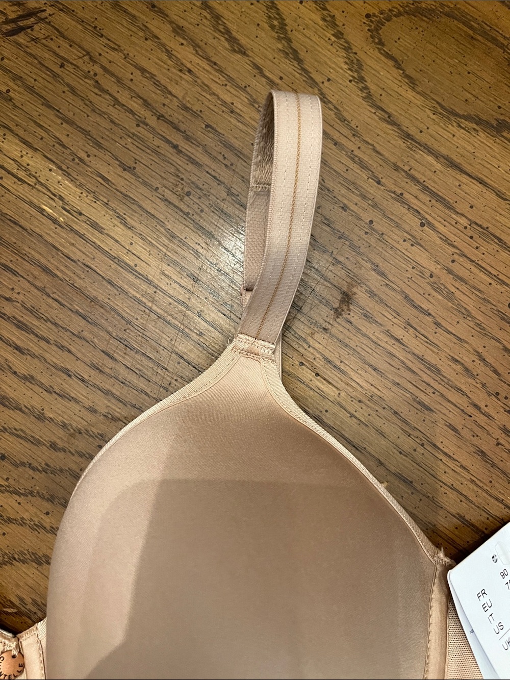 Chantelle Light Nude Smooth Underwire T-Shirt Bra, size 34 D, new with tags - Picture 6 of 13